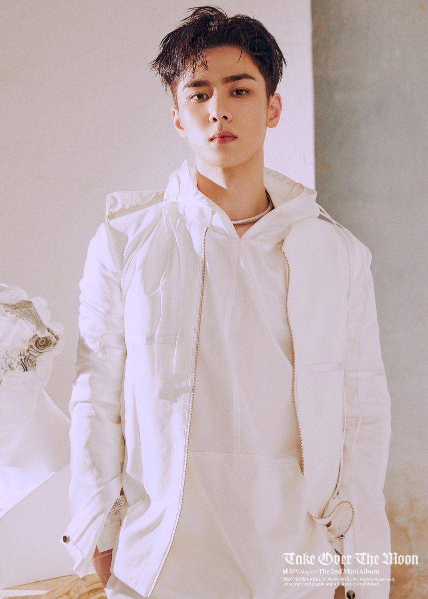 https://twitter.com/wayv_official