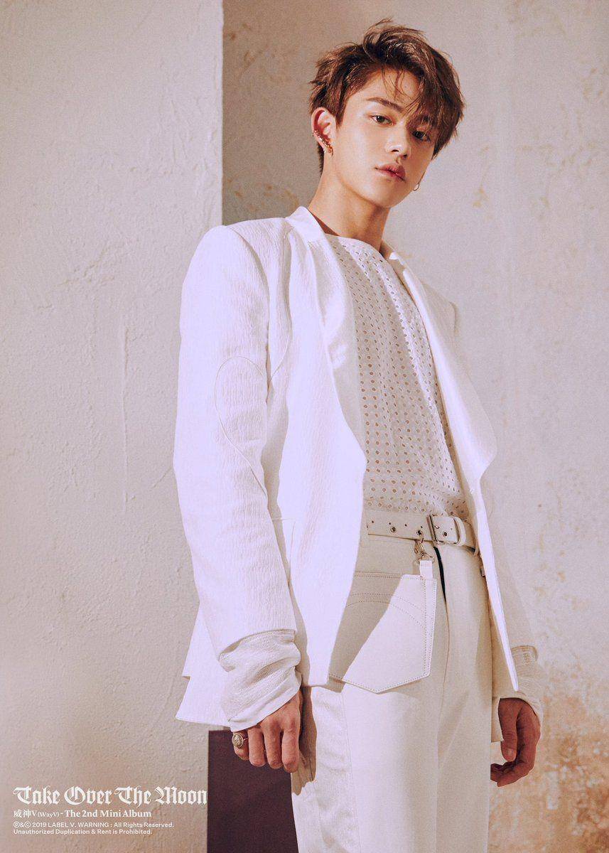https://twitter.com/wayv_official