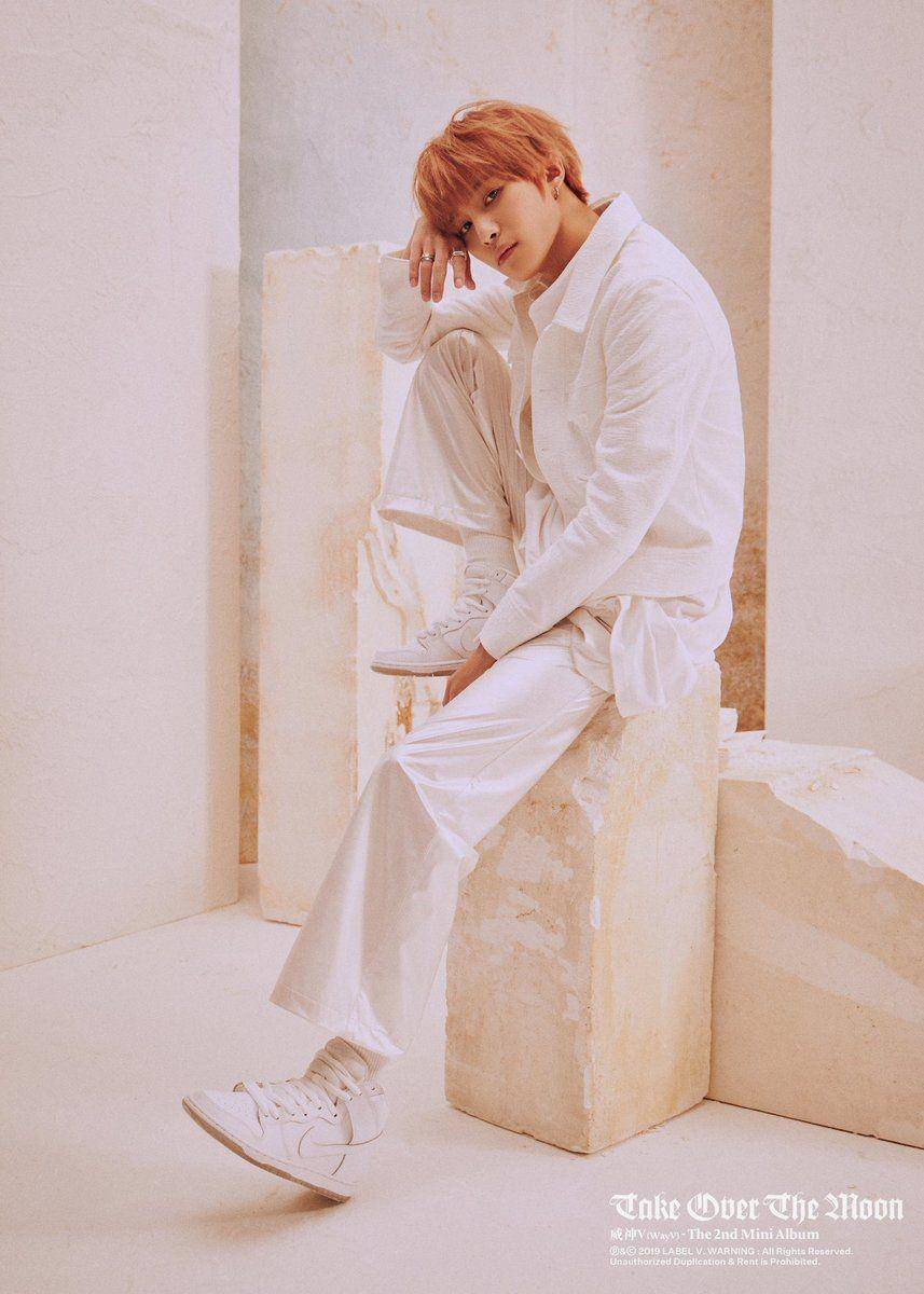 https://twitter.com/wayv_official