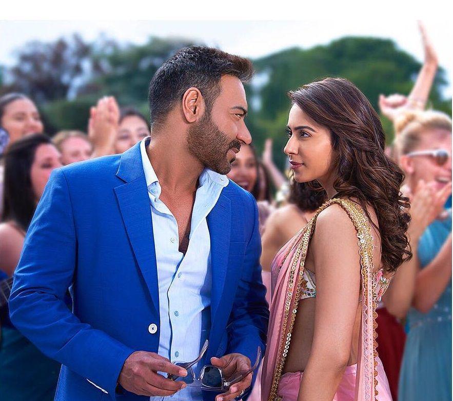 10 Potret Rakul Singh, Kekasih Ajay Devgn di Film De Pyaar De