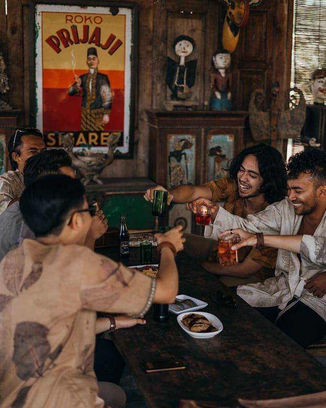 instagram.com/lakshmeeindonesia