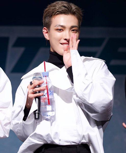 instagram.com/ateez_hongjoong_