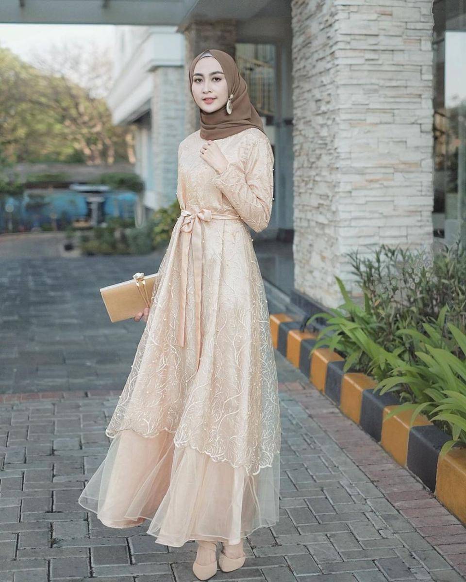 instagram.com/sittiashari