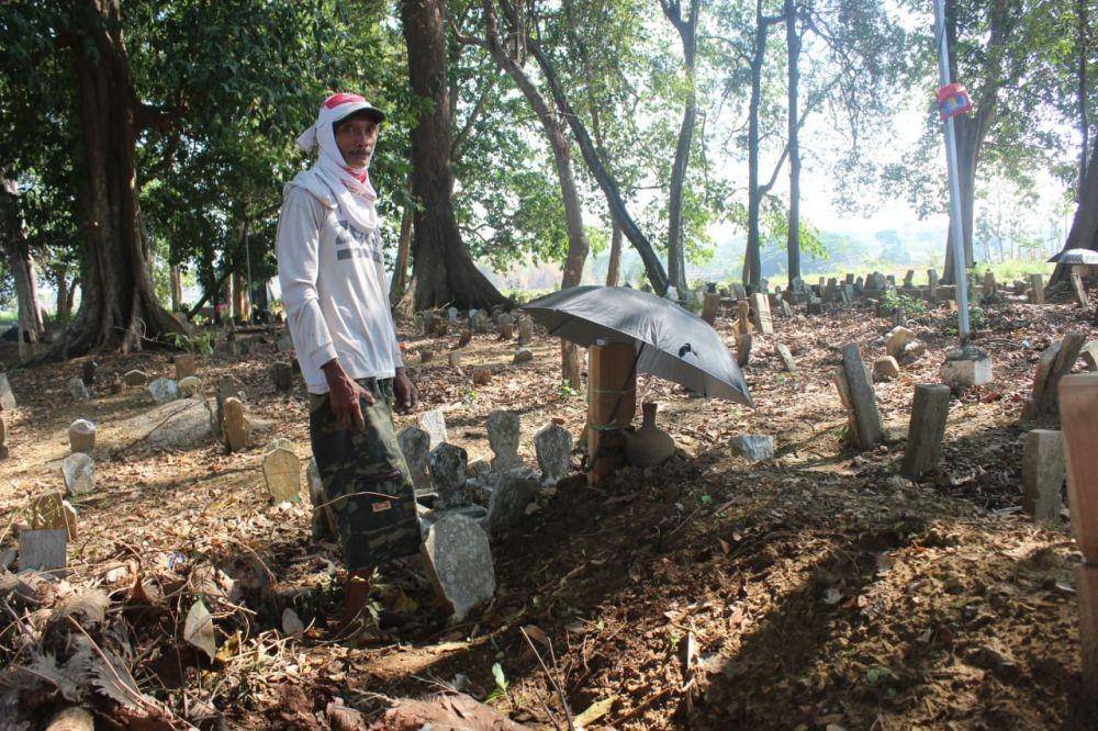 Makam Wartim, pria yang mengalami kecelakaaan di Kecamatan Brondong Lamongan. IDN Times/Imron