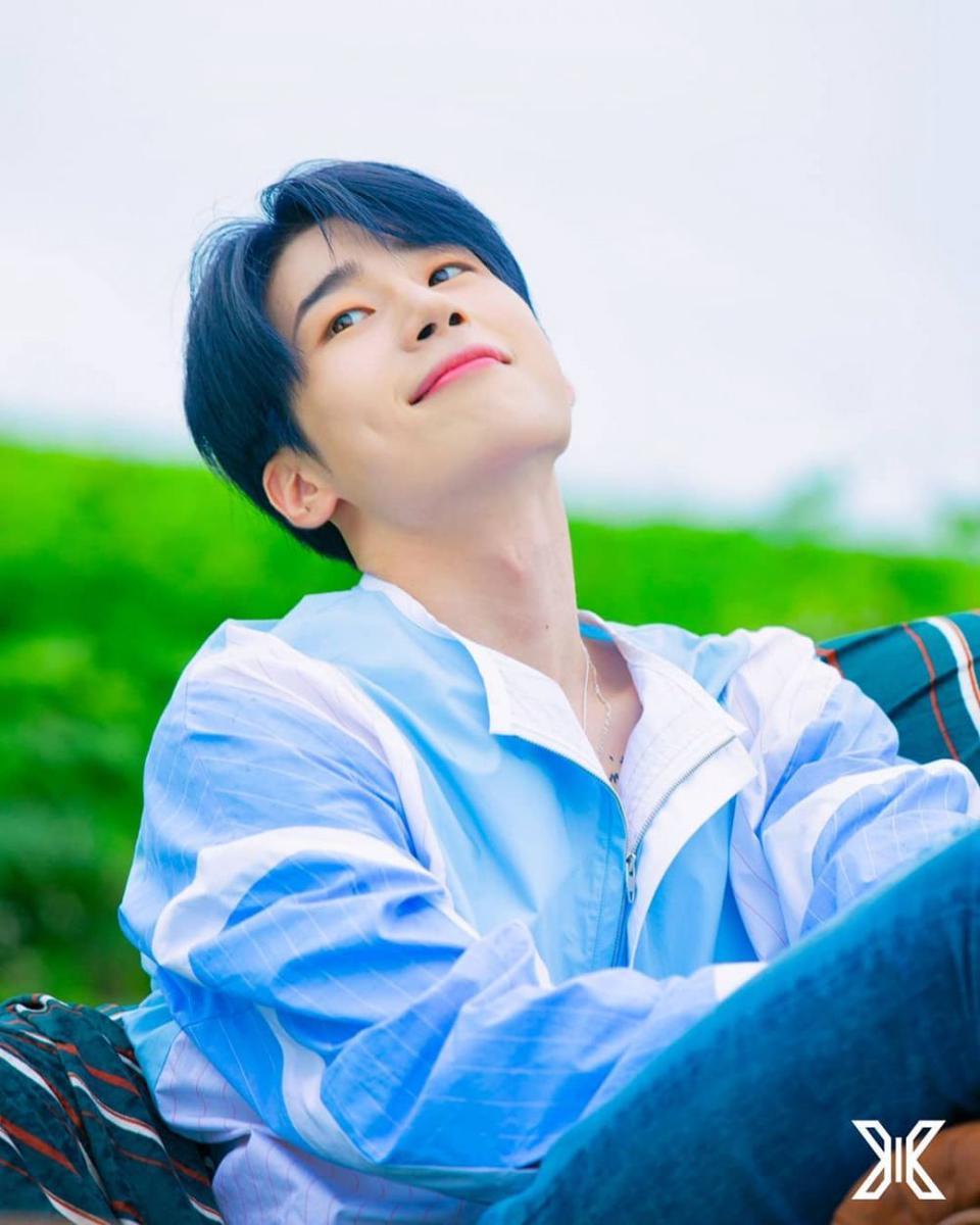 Instagram/officialseungwoo