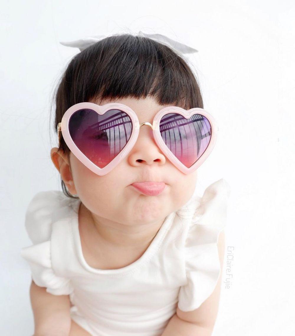 13 Foto Lucu Eri, Selebgram Anak yang Bikin Harimu Makin Cerah