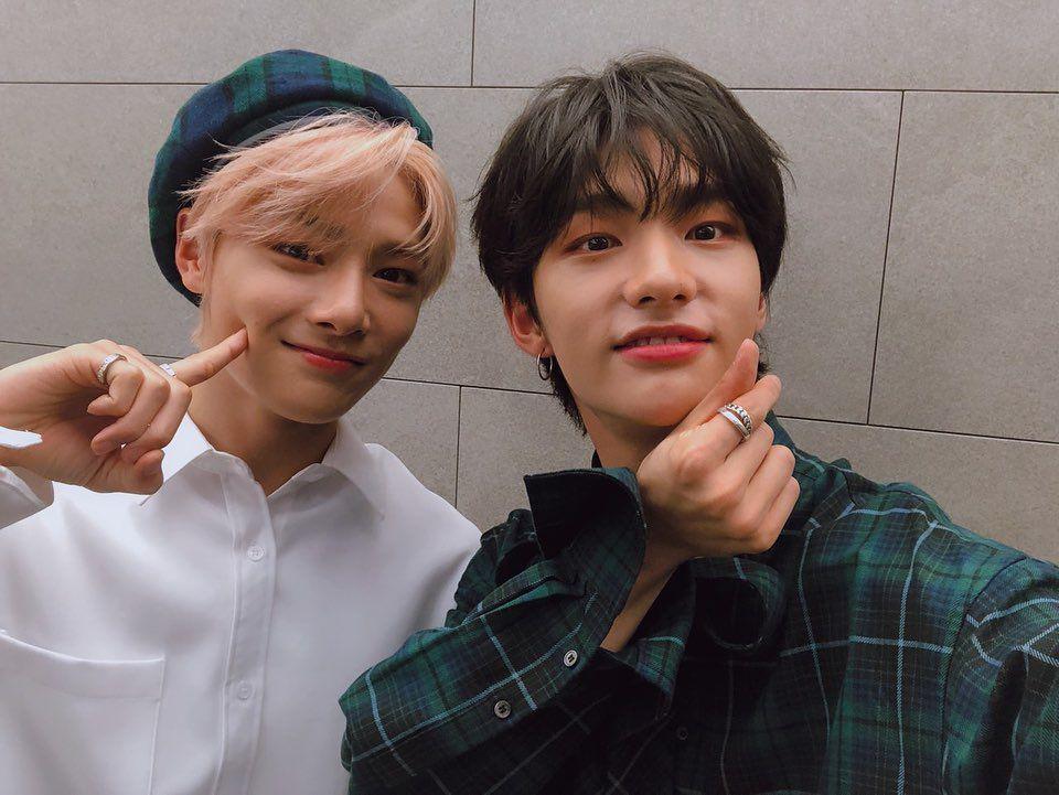 9 Potret Bromance Ala Hyunjin dan I.N Stray Kids, Bikin Gemas!