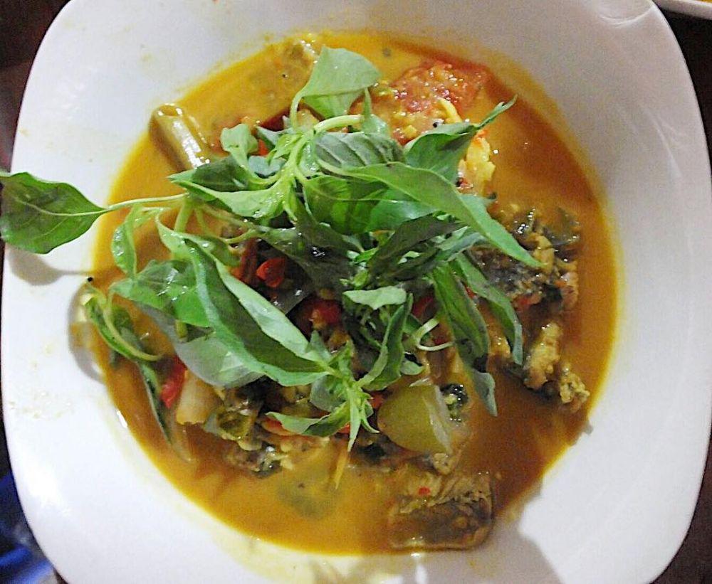 instagram.com/mbakmelin.belutseafood