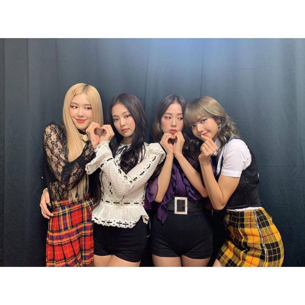 Instagram.com/blackpinkofficial