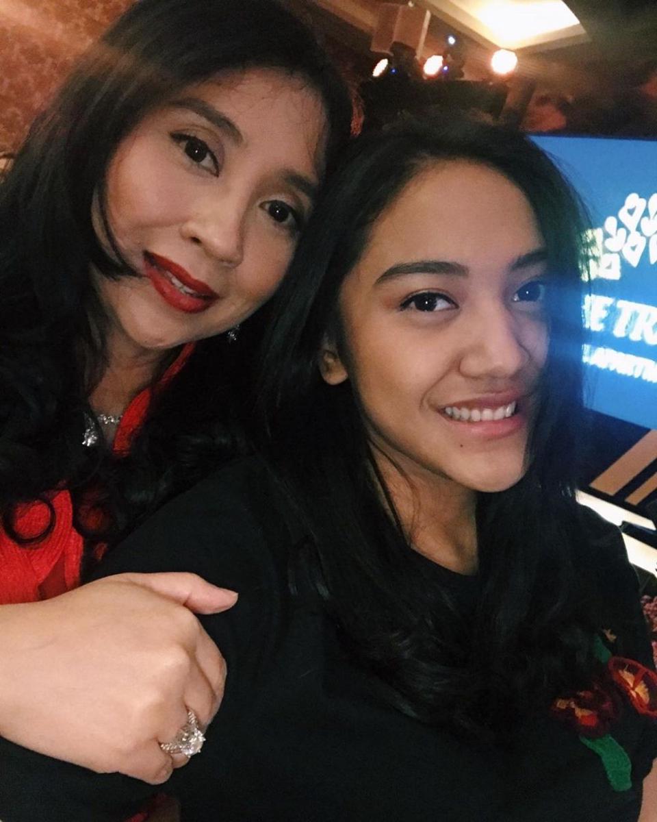 instagram.com/anita_chairultanjung