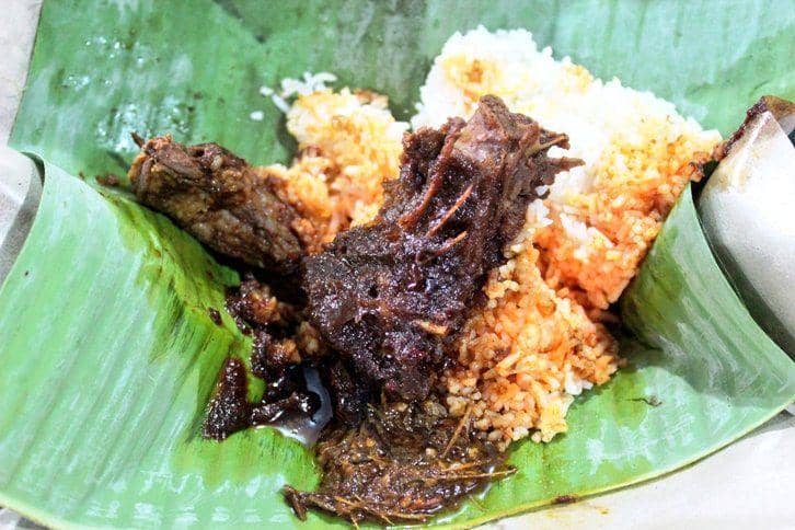 twitter.com/arieparikesit