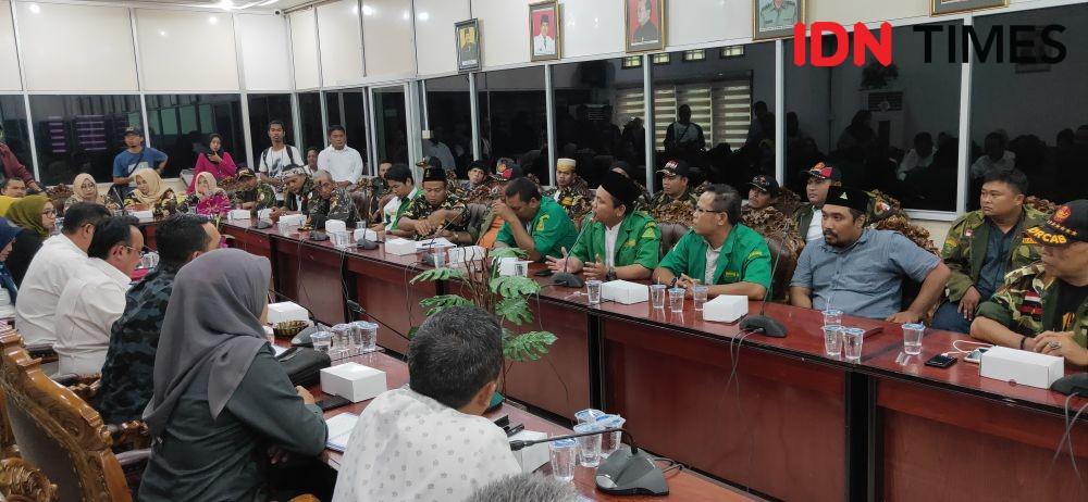 Ilustrasi silaturahmi dengan ormas Islam (IDN Times/Maulana)