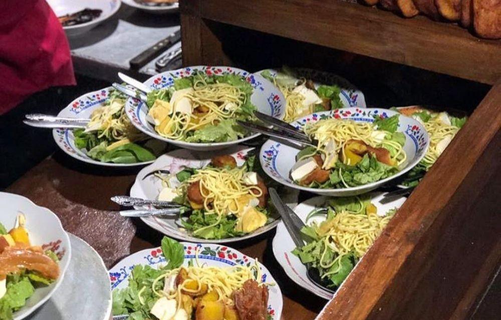 10 Rekomendasi Tempat Makan Tahu Campur Paling Enak di Surabaya