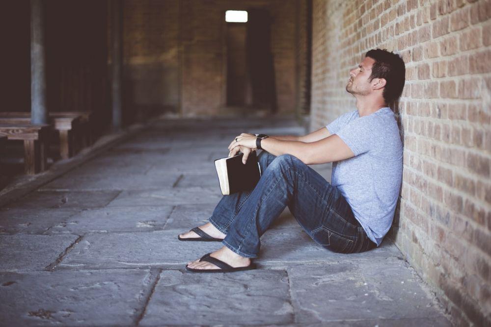 5 Cara Mencegah Gejala Self-Hatred untuk Hidup Lebih Baik dan Bahagia