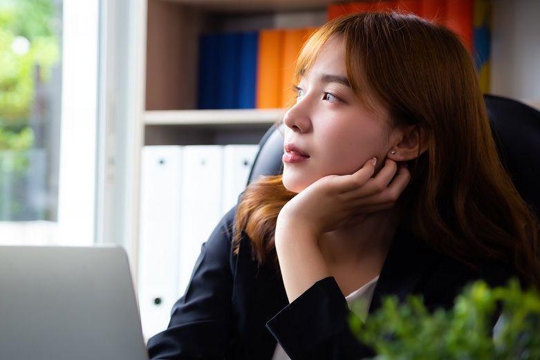 Saatnya Bangkit, Ini 7 Cara Mengatasi Rasa Takut Dikritik Orang Lain