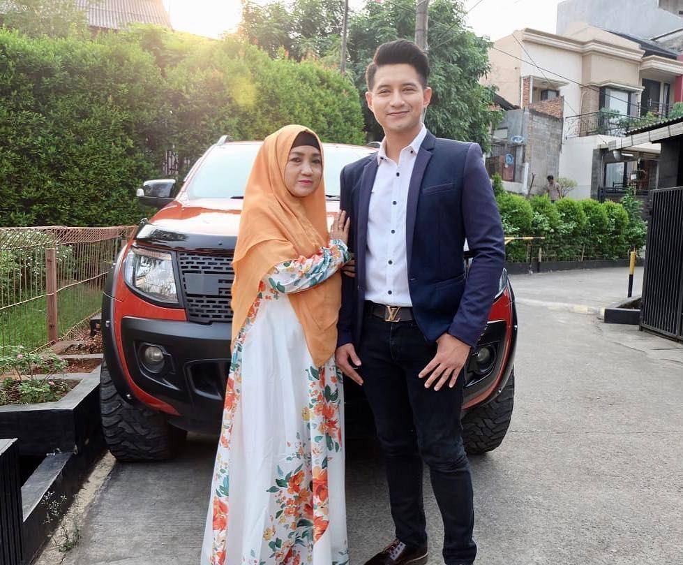 Instagram.com/chand_kelvin