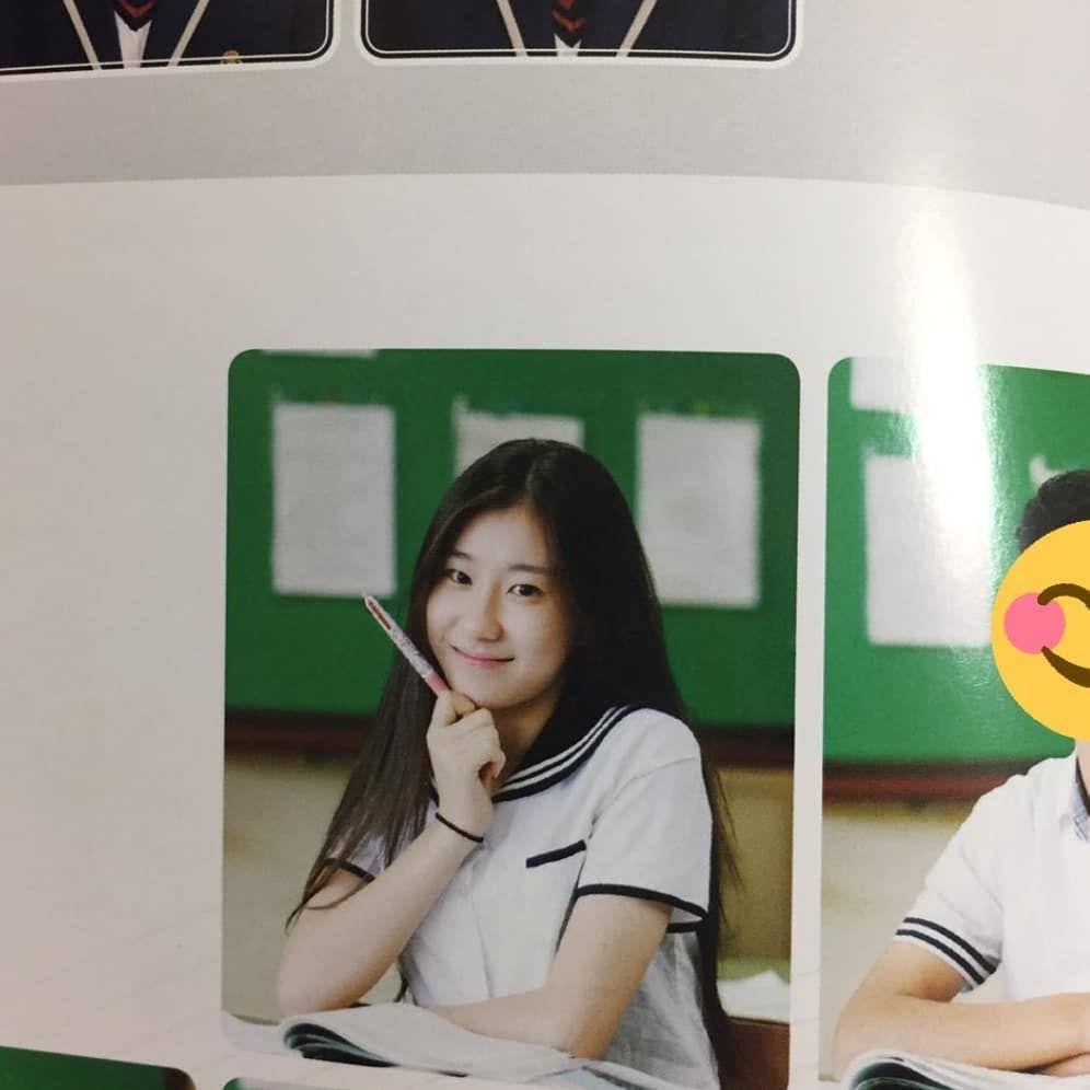 instagram.com/chaeryeongg.itzy