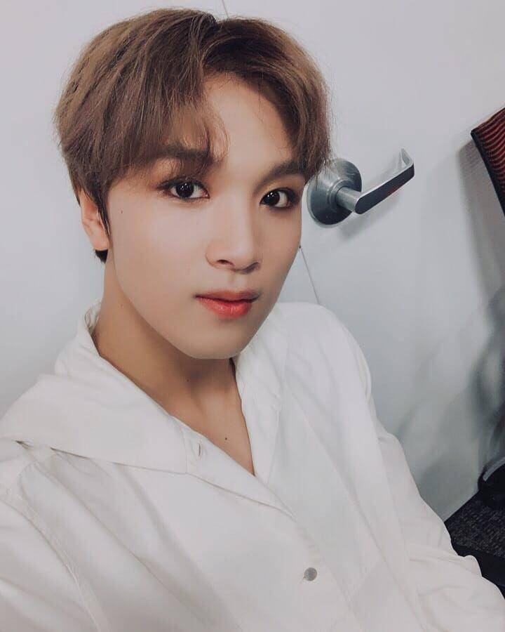 instagram.com/nct127