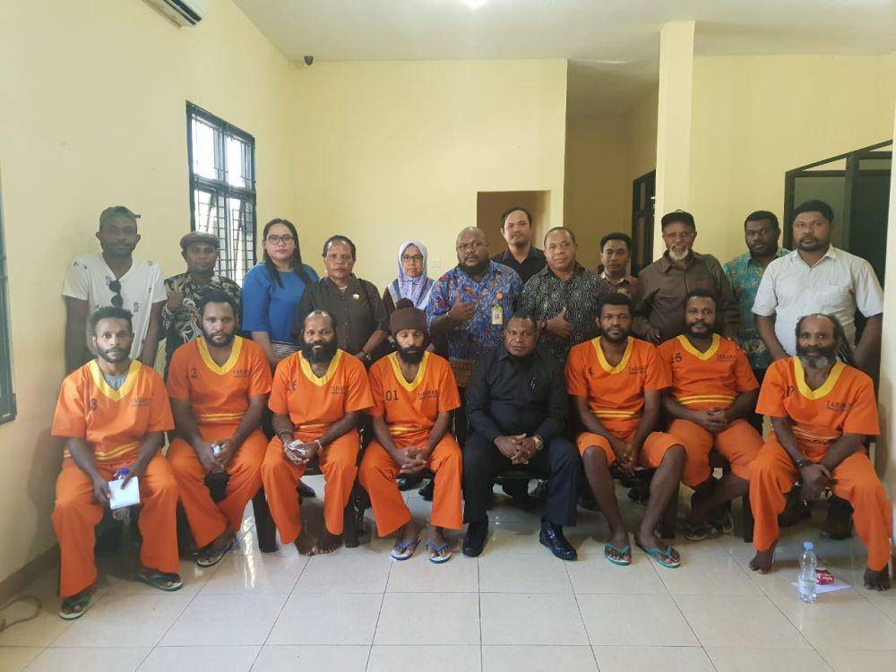 Para tersangka tahanan politik Polda Papua yang ditahan sementara di Polda Kaltim berharap pulang ke Papua (Dok. IDN Times/Istimewa)