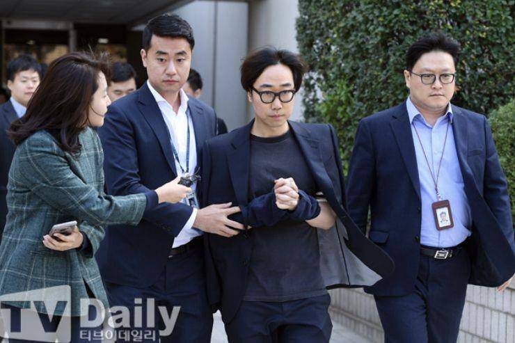 koreastardaily.com