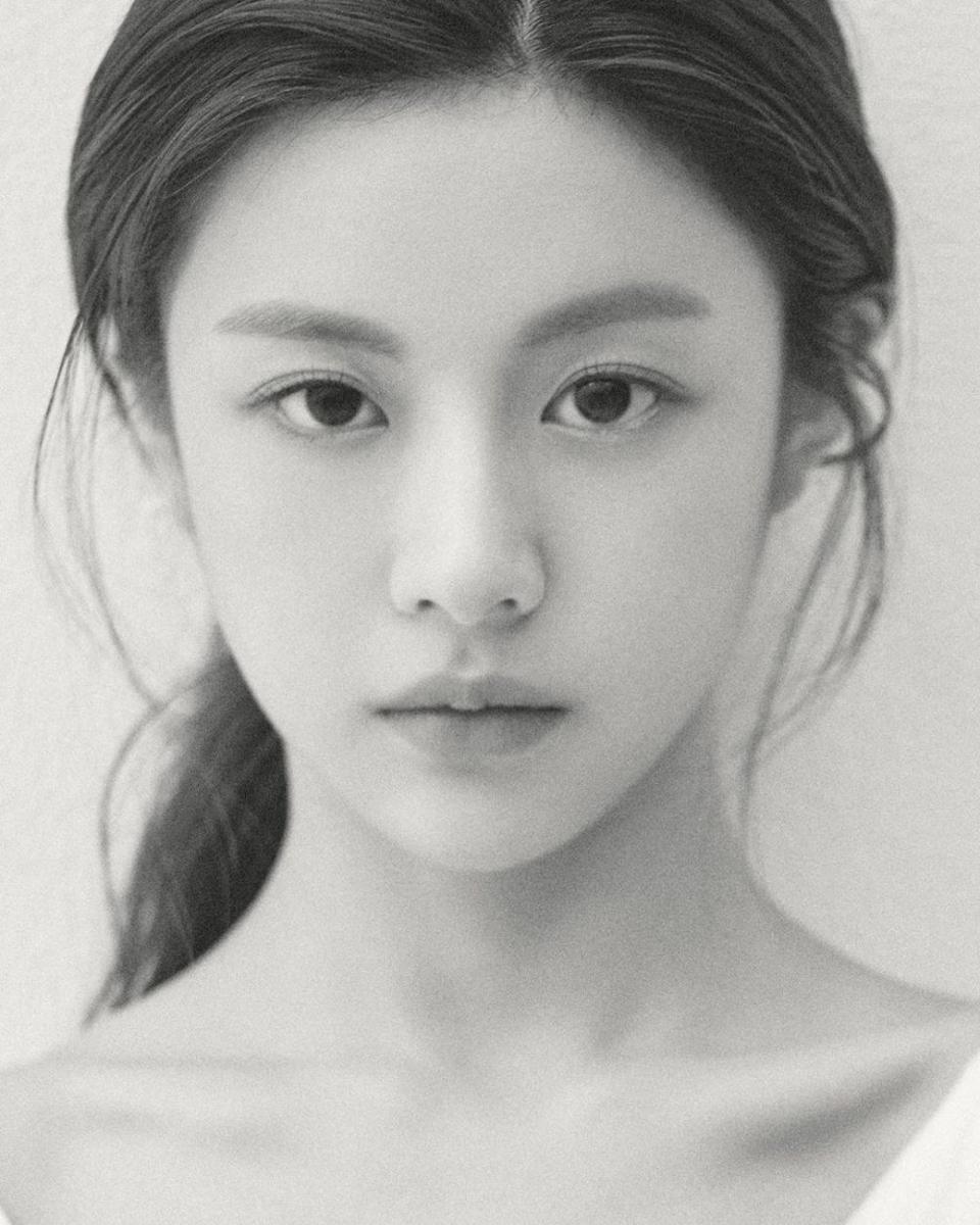 instagram.com/goyounjung
