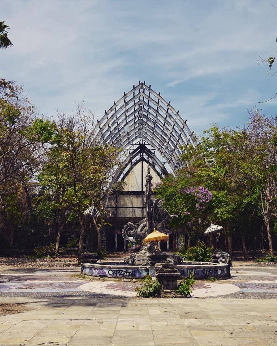 Taman Festival Bali instagram.com/celineover