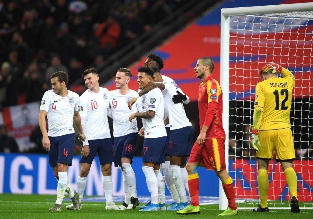 Aksi pemain Timnas Inggris di laga lawan Montenegro, Jumat (16/11) dini hari. Twitter/@sanchooo10