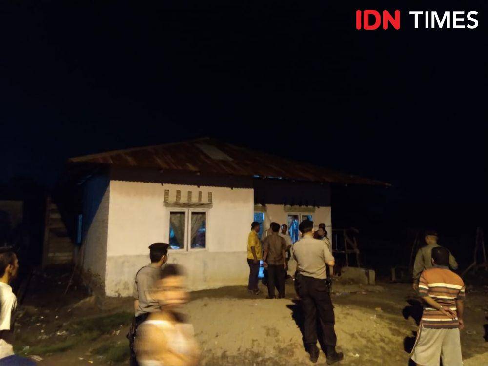 Penggerebekan di Canang oleng Tim Gabungan Polisi (IDN Times/Fadli Syahputra)
