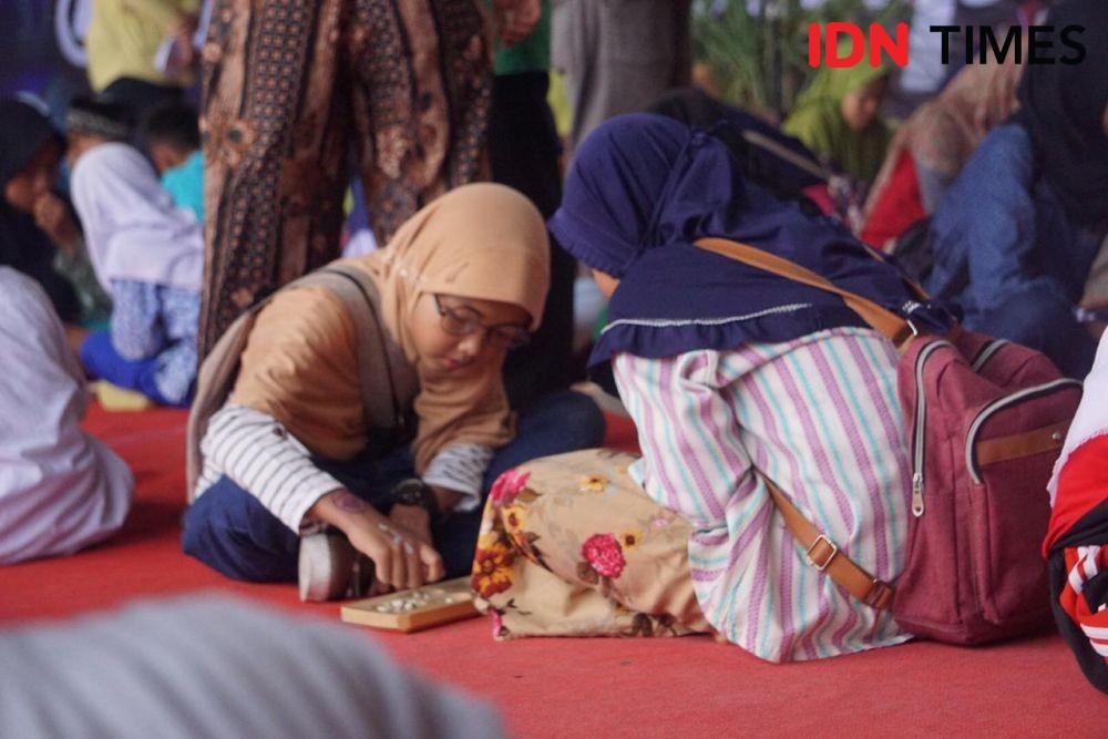 Yuk, Belajar Filosofi Kehidupan dengan Permainan Tradisional Dakon