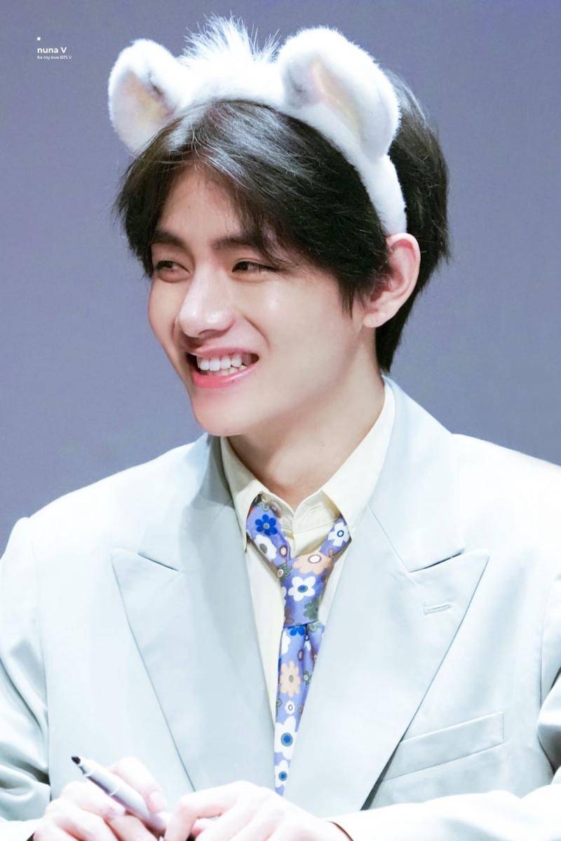 twitter.com/_nuna_V