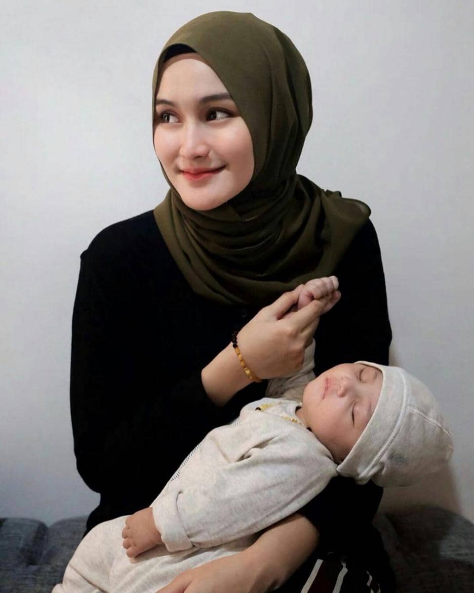 instagram.com/iselfricella