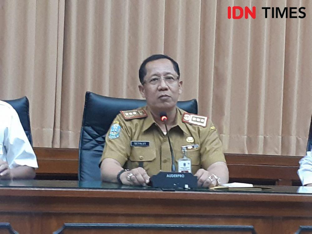 Kepala Dinas ESDM Jatim Setiajit saat konferensi pers di Kantor Gubernur Jatim, Senin (18/11). IDN Times/Ardiansyah Fajar