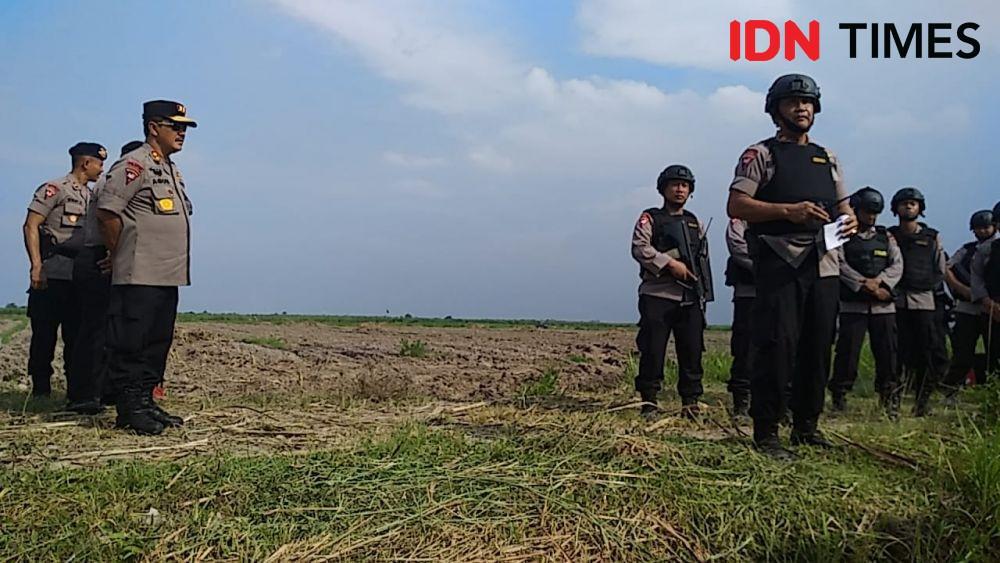 Kapolda Sumut memimpin proses pemusnahan bom (IDN Times/Fadly Syahputra)