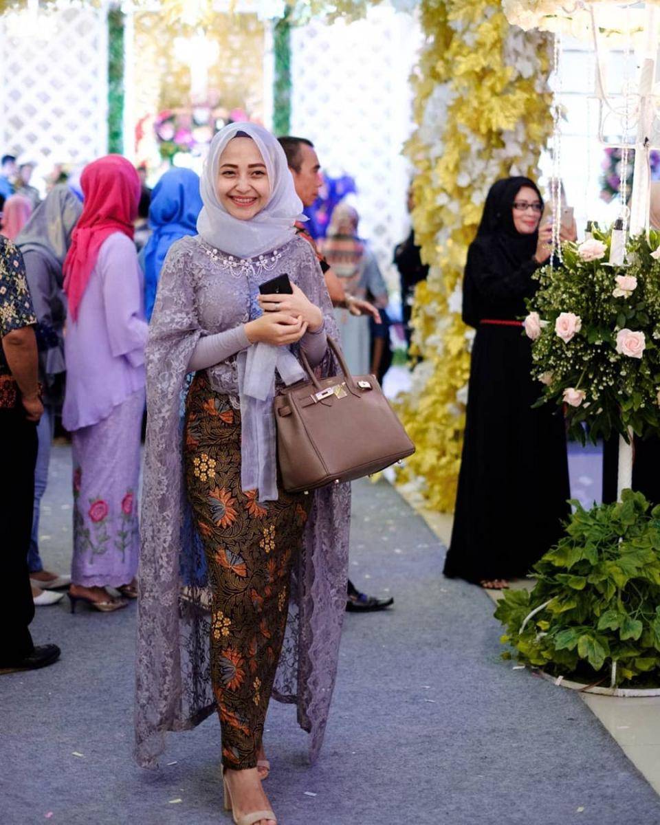 instagram.com/ayangfitri/