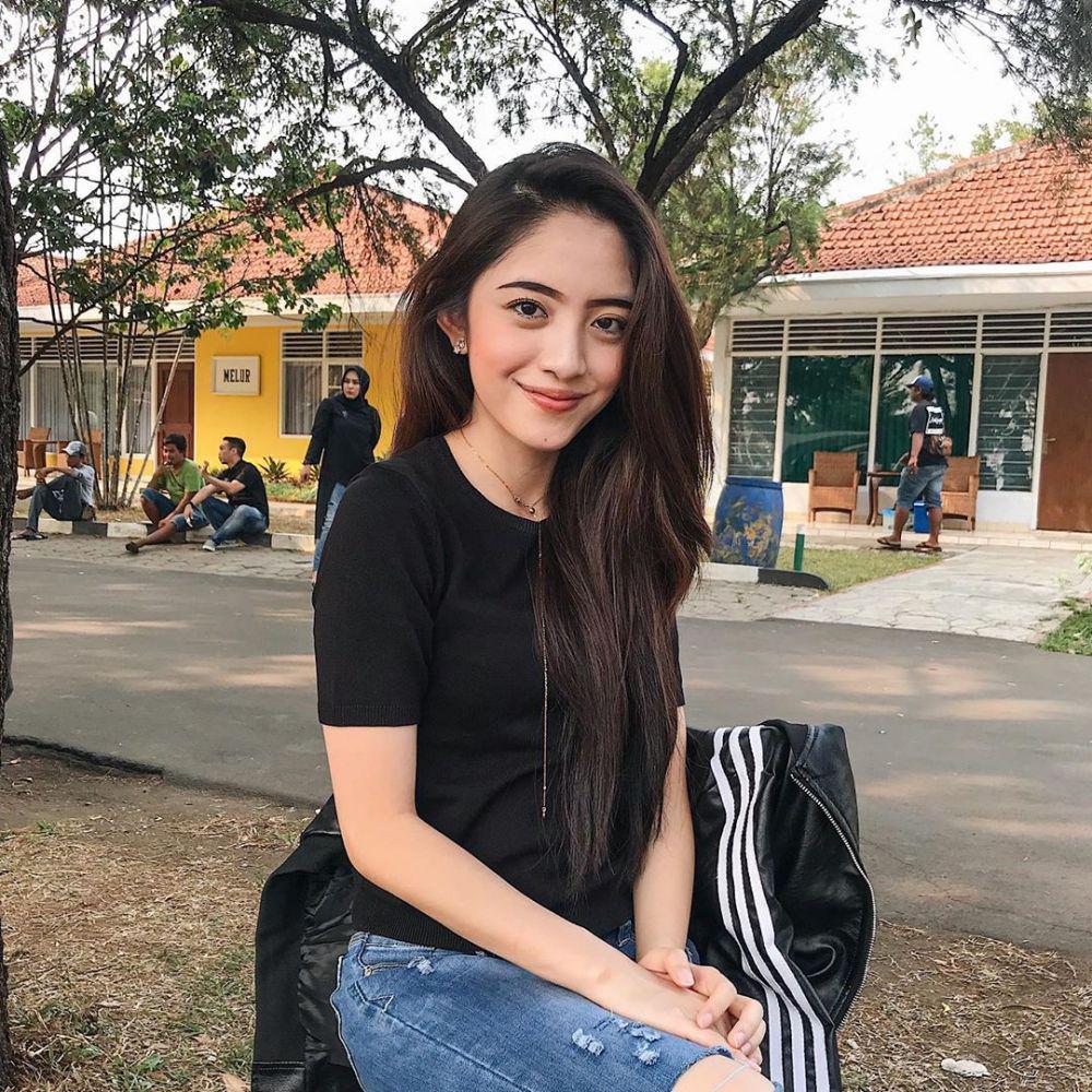 10 Pesona Natalie Zenn, Si Tasya di "Anak Langit"