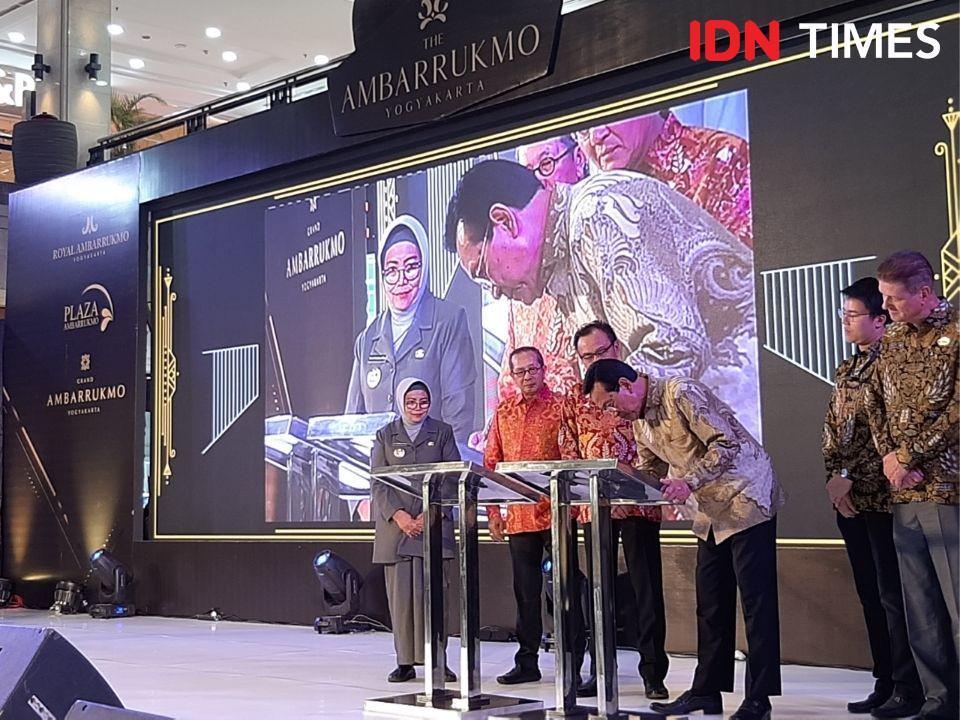 Instagramable dan Mewah, JPO Ambaramarga Diresmikan Sultan HB X