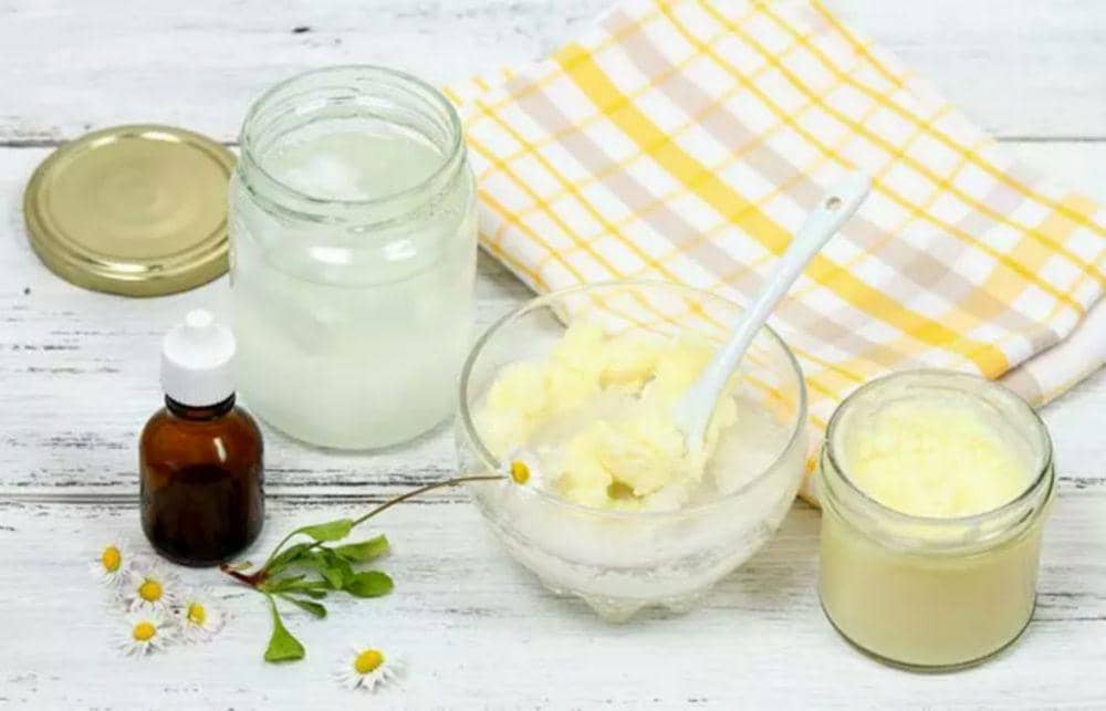 5 Resep Krim Malam Buatan Sendiri yang Mudah Dicoba, Berbahan Alami!