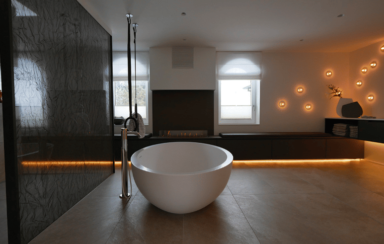 5 Inspirasi Kamar Mandi Model Terbuka ala Resort