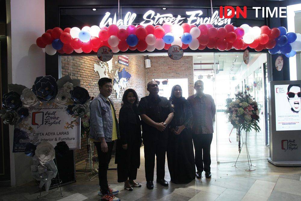 CEO WSE Indonesia dan Sekretaris Daerah Kota Surabaya meresmikan WSE Pakuwon Mall. 18 November 2019. IDN Times/Rully Bunga