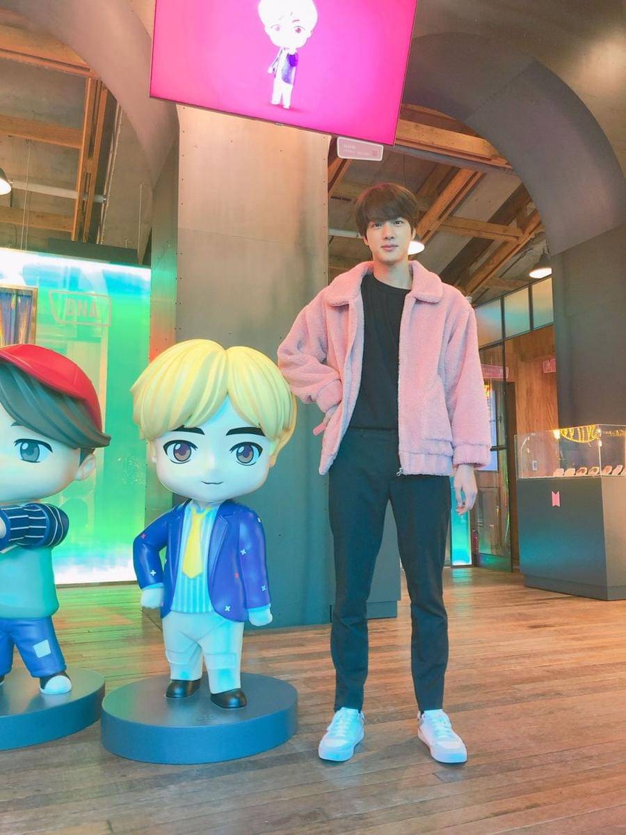 twitter.com/btsjinupdates