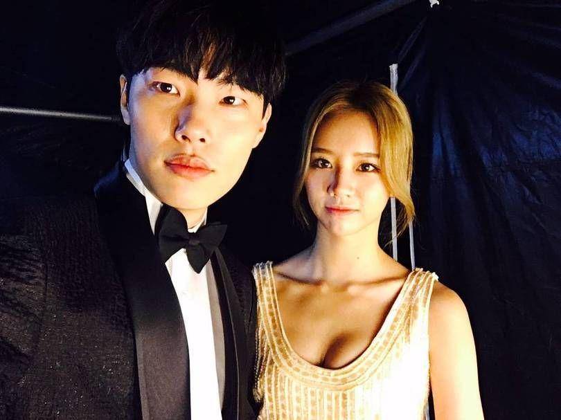 Ryu Jun Yeol dan Hyeri (naver.com)