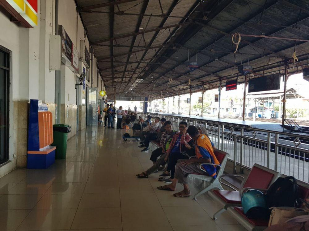 Ruang tunggu di Stasiun Madiun. Dok. IDN Times/Istimewa