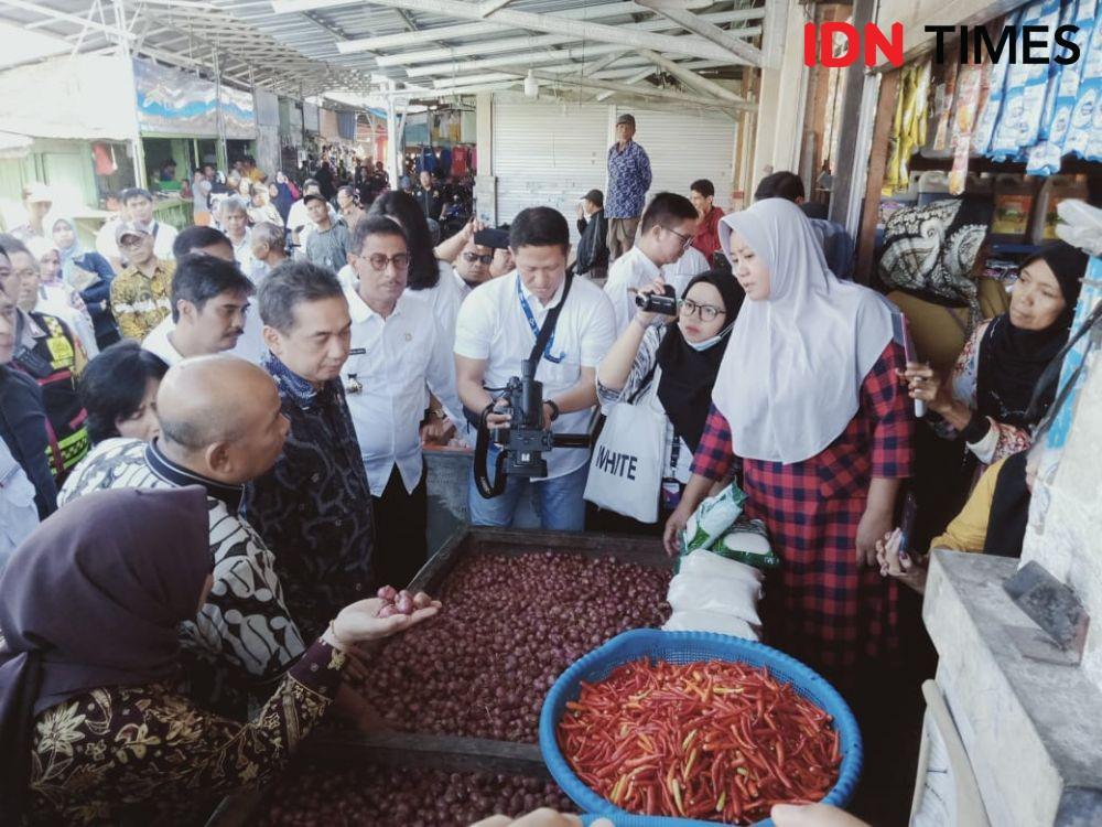 Virus Corona, ke Mana Mendag Saat Harga Bahan Pokok Naik?