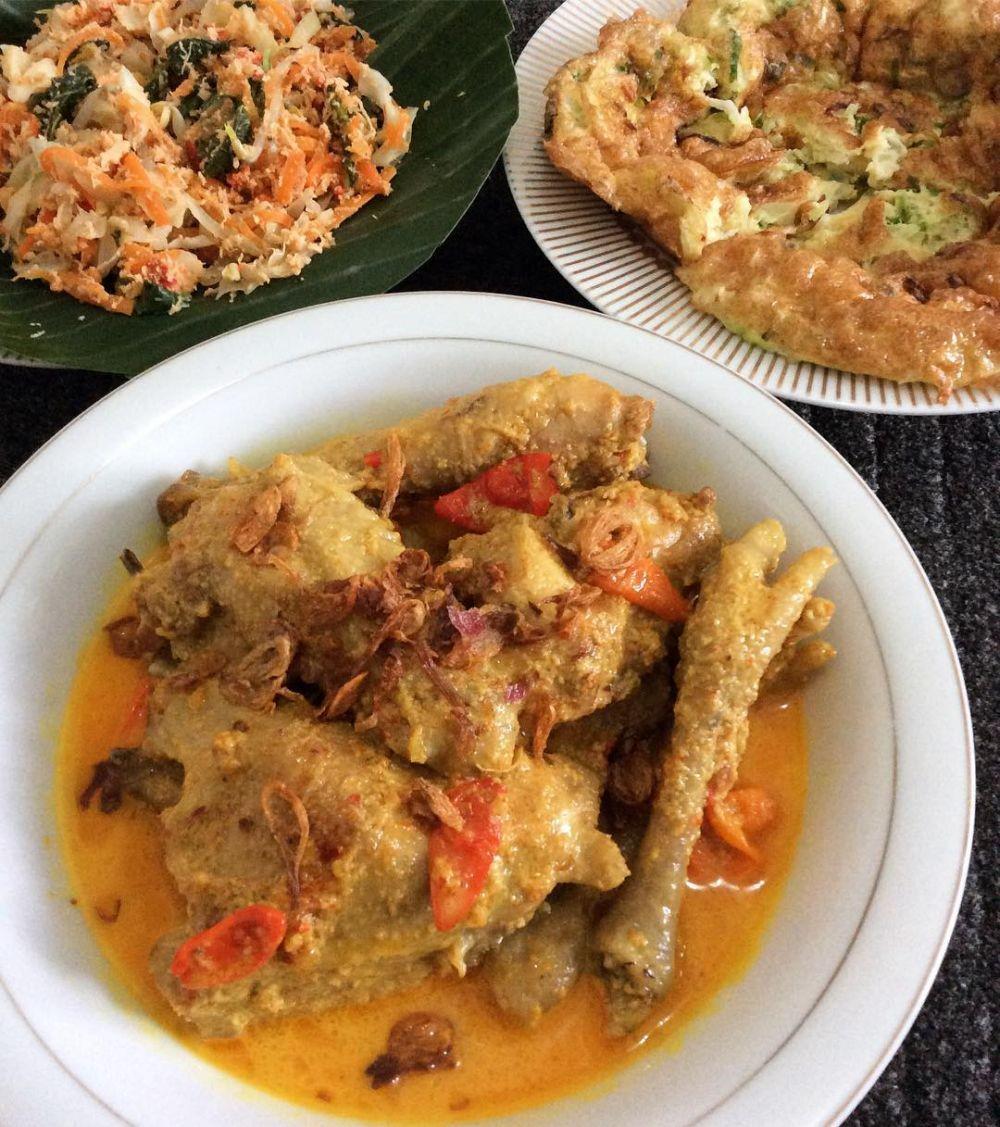 Resep Ayam Lodho Pedas Khas Jawa Timur dan Cara Membuatnya