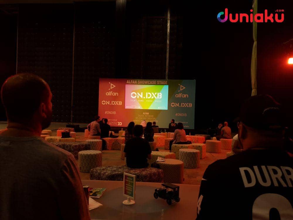 Panggung presentasi individu yang digunakan untuk unjuk karya para entrepreneur digital di Dubai dalam ON.DXB 2019. duniaku.com/Bayu D. Wicaksono