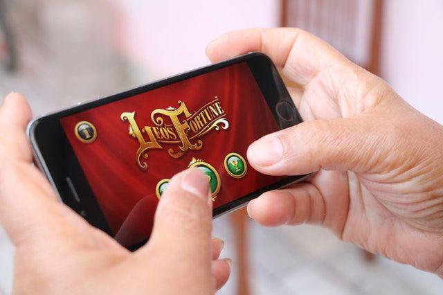 Jangan Makan Hati Dulu, Lakukan 5 Cara Saat Pacar Kecanduan Main Game!