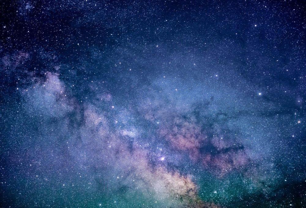 7 Fakta Unik UY Scuti, Bintang Terbesar di Galaksi Kita