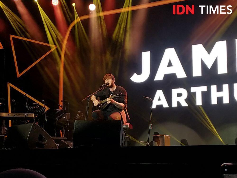 15 Potret Keseruan Panggung "Journey Into The New World of Music"
