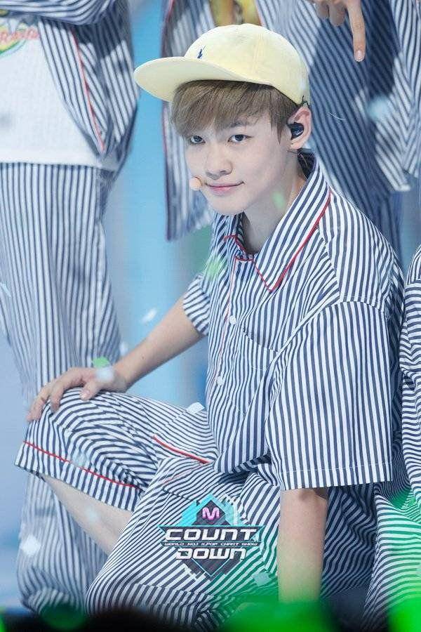 twitter.com/MnetMCountdown