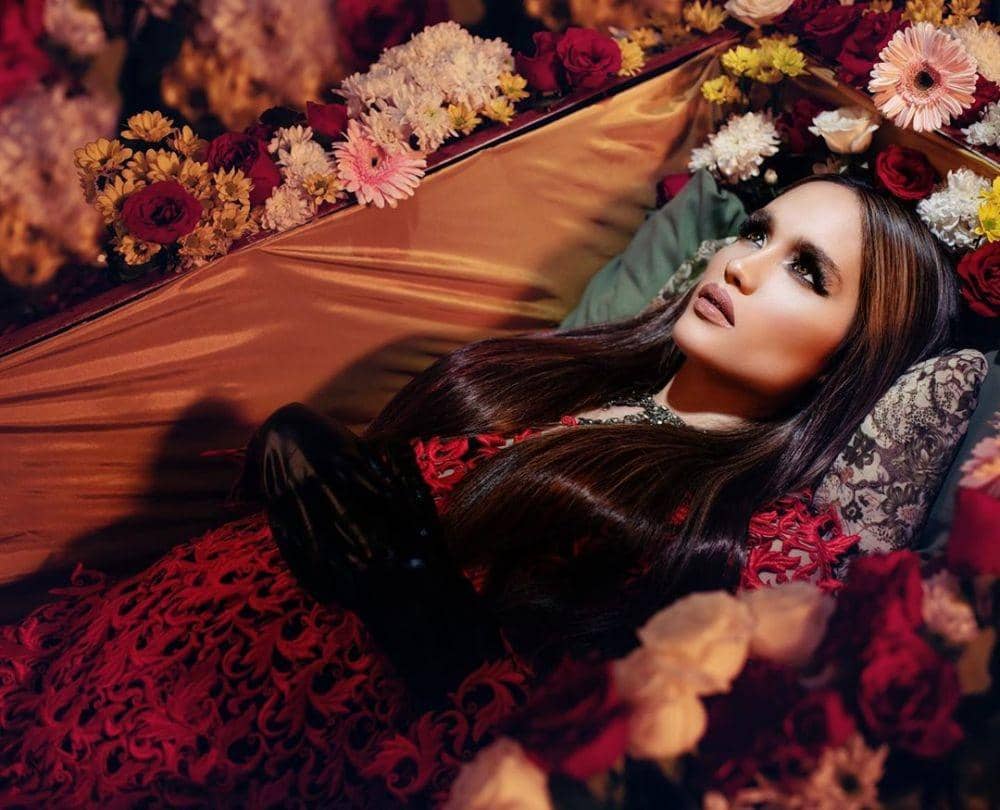 instagram.com/claurakiehl